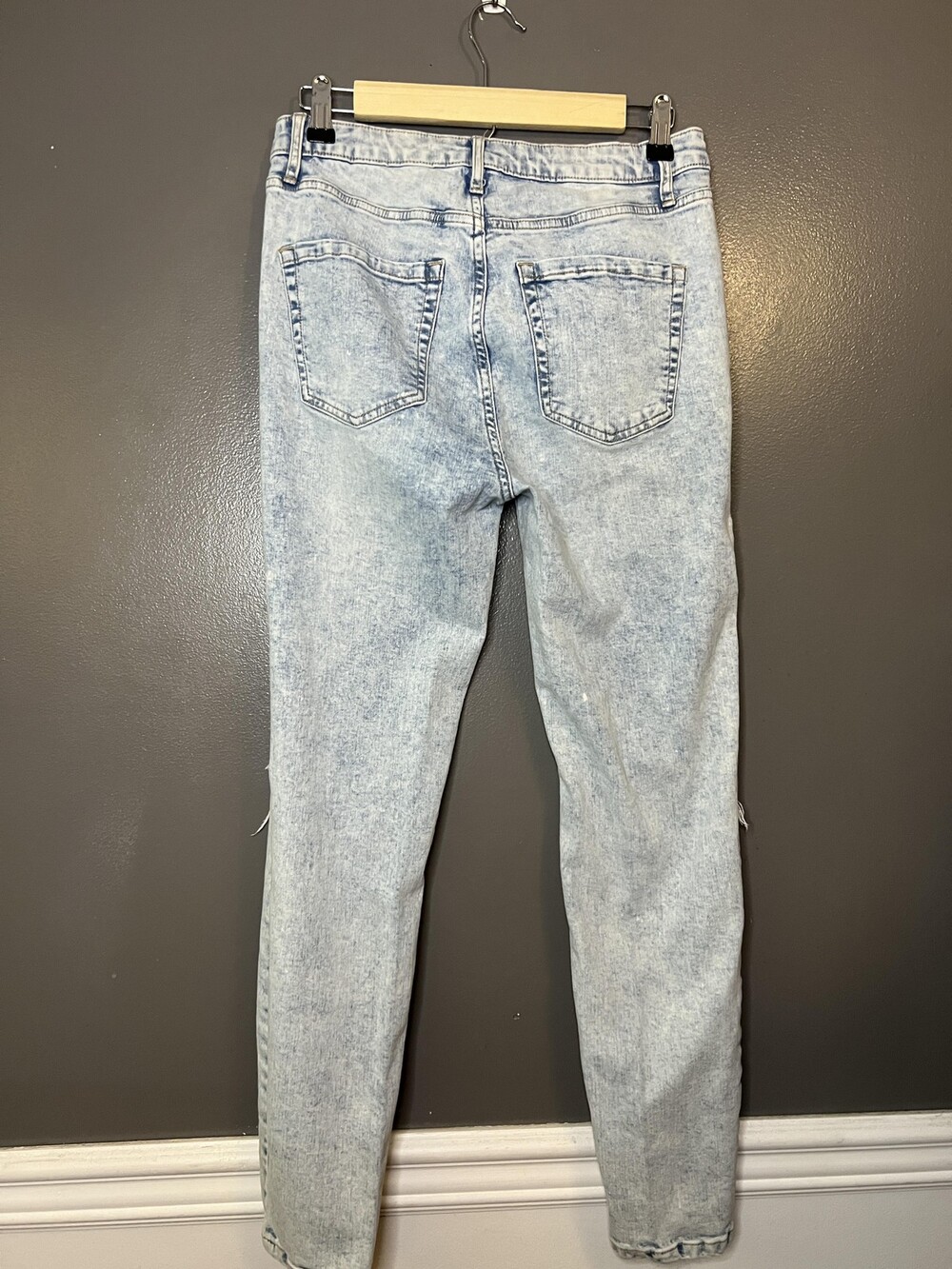 Wild Fable Jeans Womens 8 Light Wash Highest Rise Skinny Distressed Ripped - Picture 4 of 9